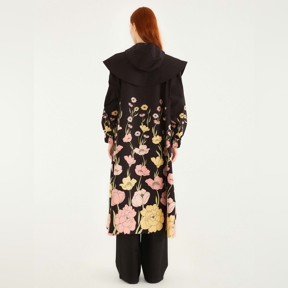 Farm Rio: Black Growing Flowers Raincoat / jacket - Picture 3 of 14